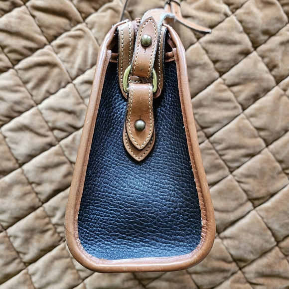 Dooney & Bourke Vintage AWL Crossbody Bag - Picture 4 of 8